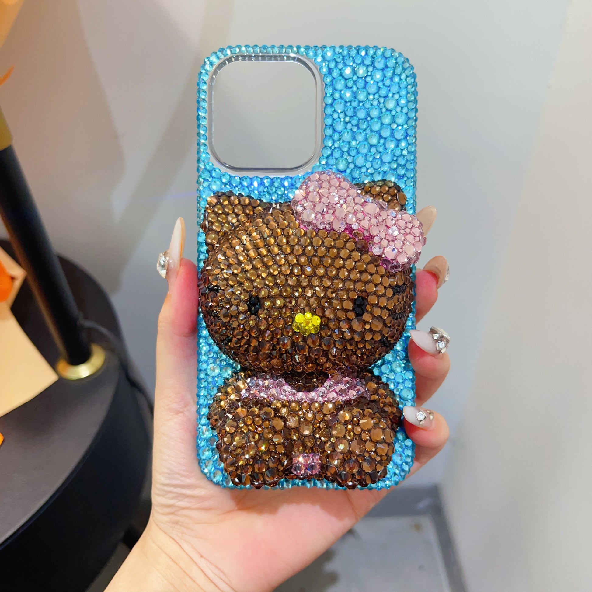 Sanrio Hello Kitty Rhinestone Phone Case Summer Tan 3D Hello Kitty Gorgeous Bling Rhinestone For IPhone Sanrio Hello Kitty Rhinestone Phone Case Summer Tan 3D Hello Kitty Gorgeous Bling Rhinestone For IPhone