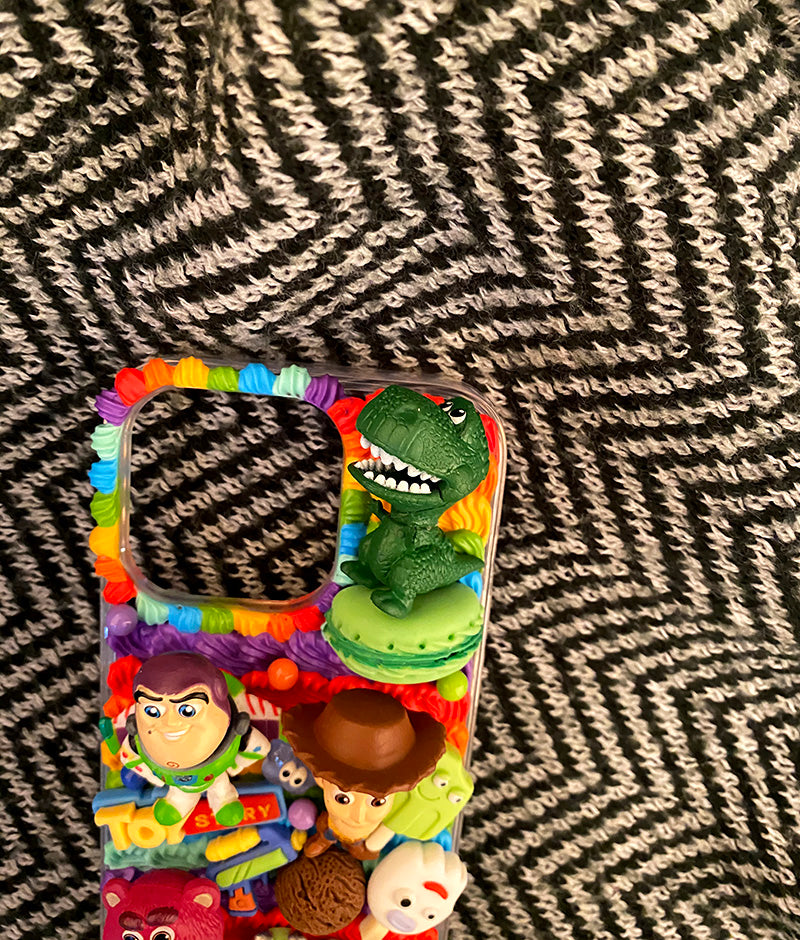 Handgemachte iPhone Hülle Süße Toy Story Decoden Creme Kleber Hülle