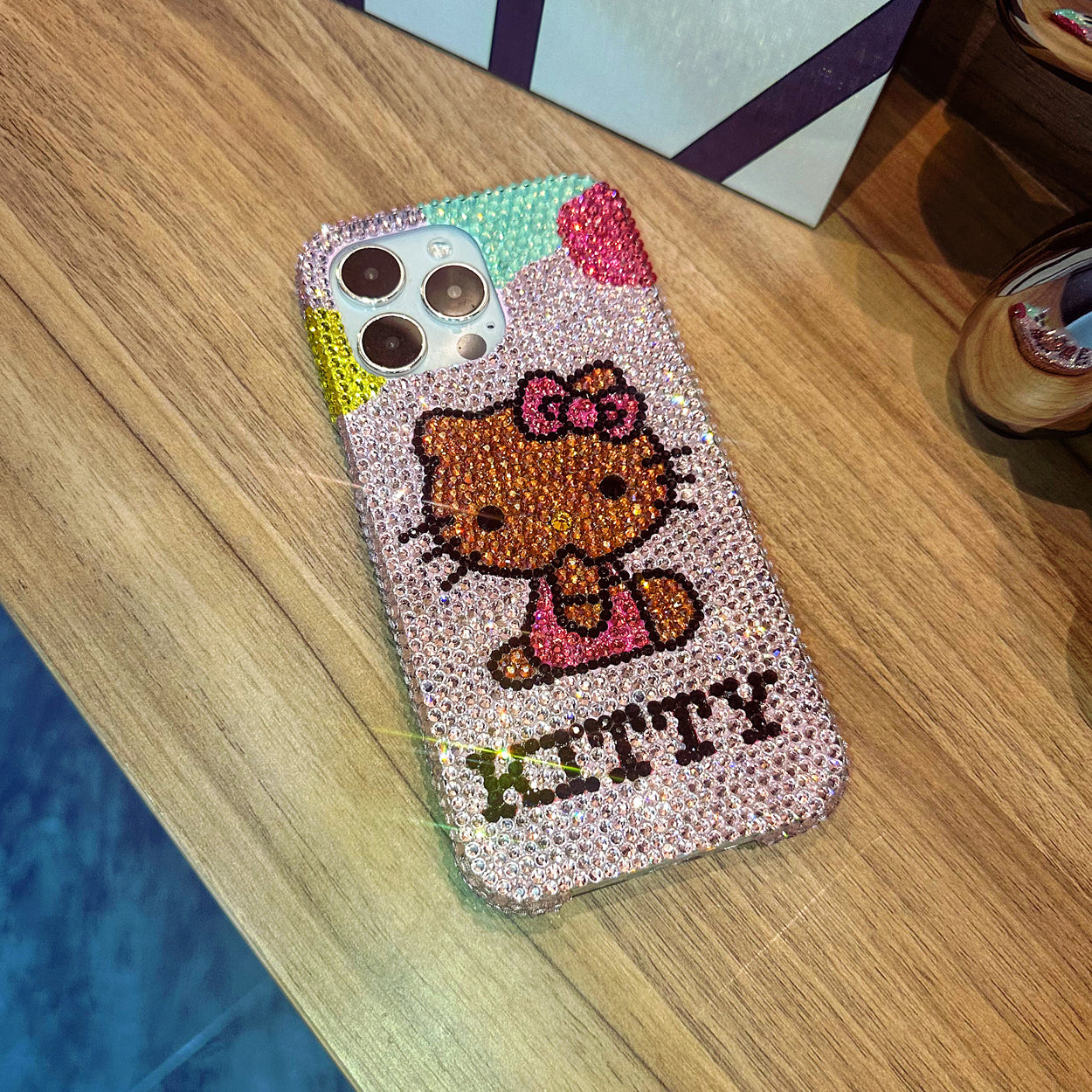 Handgemachte iPhone Hülle Luxus Bling Lila Strass Niedlich Hello Kitty Hülle