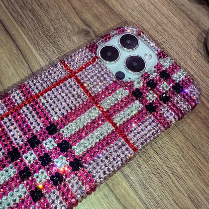 Funda hecha a mano para iPhone de lujo con pedrería brillante diseño clásico a cuadros