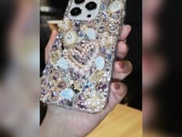 Funda de iPhone hecha a mano de lujo con diamantes de imitación, perlas y cristales morados